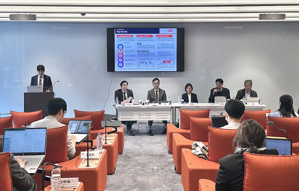 한미사이언스는 지난 22일 서울 여의도 파크원 NH투자증권 본사에서 애널리스트와 기관투자자를 대상으로 ‘2024 기업설명회’를 개최했다.